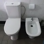 Guaires Nyaraló